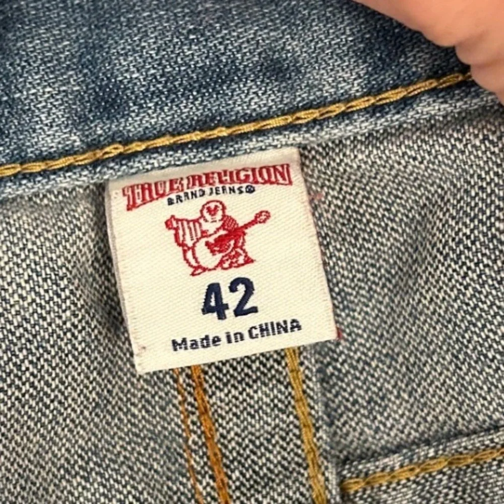 True Religion Mens Straight Distressed Blue Jeans 42 MNR3859OM Medium Wash